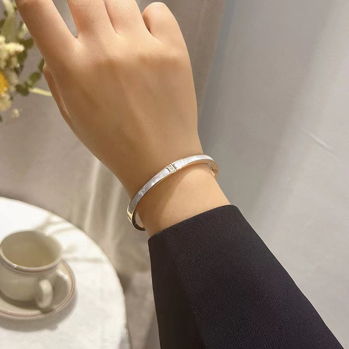 Exquisite Bracelet, Luxurious and Unique Women's Bracelet