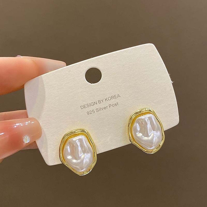 Unique Design Baroque Pearl Stud Earrings with Irregular Shape for Women