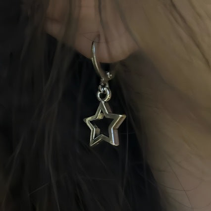 Fashionable and creative women's hollow five-star earrings