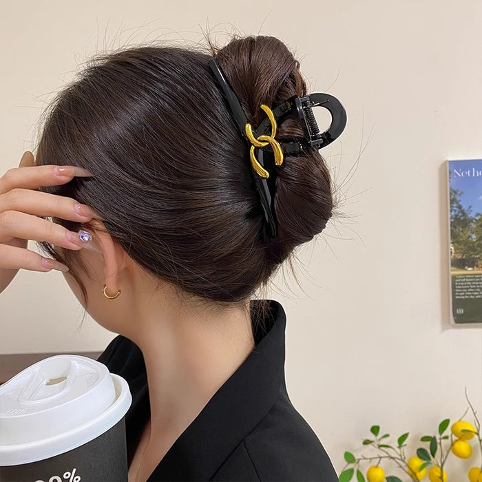 Fashionable Women's Hair Clip, Perfect for Pairing with A Bun