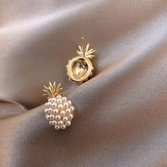 Unique Earrings with Pearl Earrings, Suitable for Elegant and Fashionable Accessories for Women