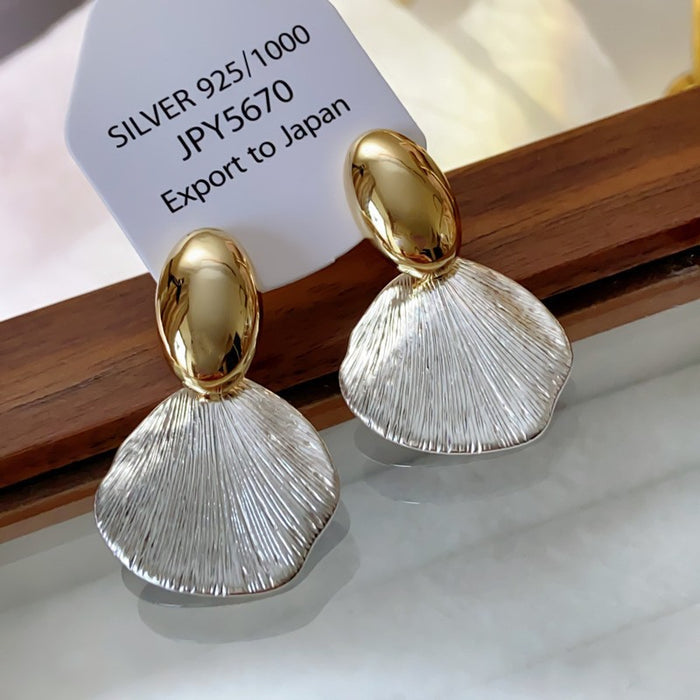 Luxury Shell Design Women's Earstuds