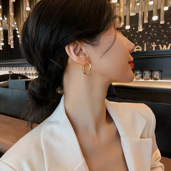 Fashionable Geometric Twist Dangle Earrings for Women