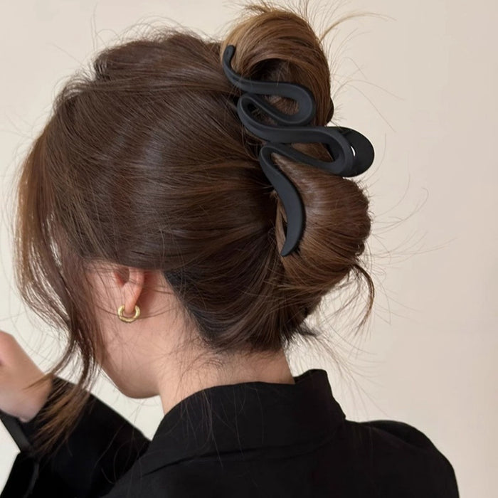 High-Quality Matte Hair Clip for Thick Hair with Elegant Style