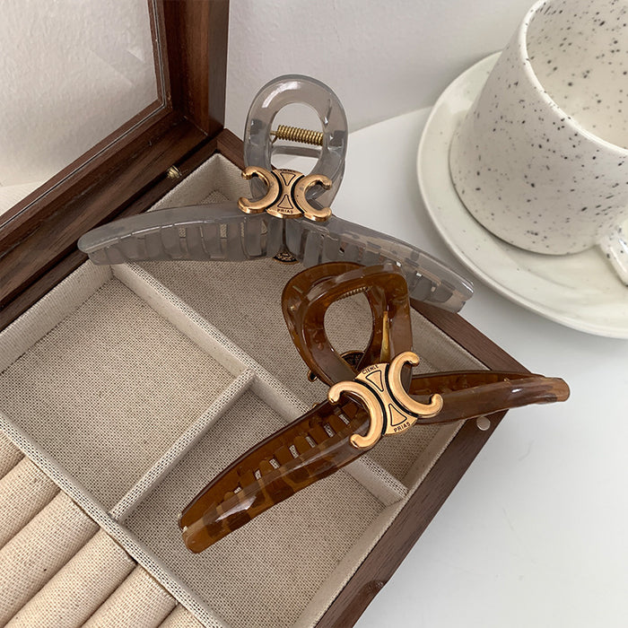 Elegant and Refined Hair Clip with Superior Quality for Stylish Women