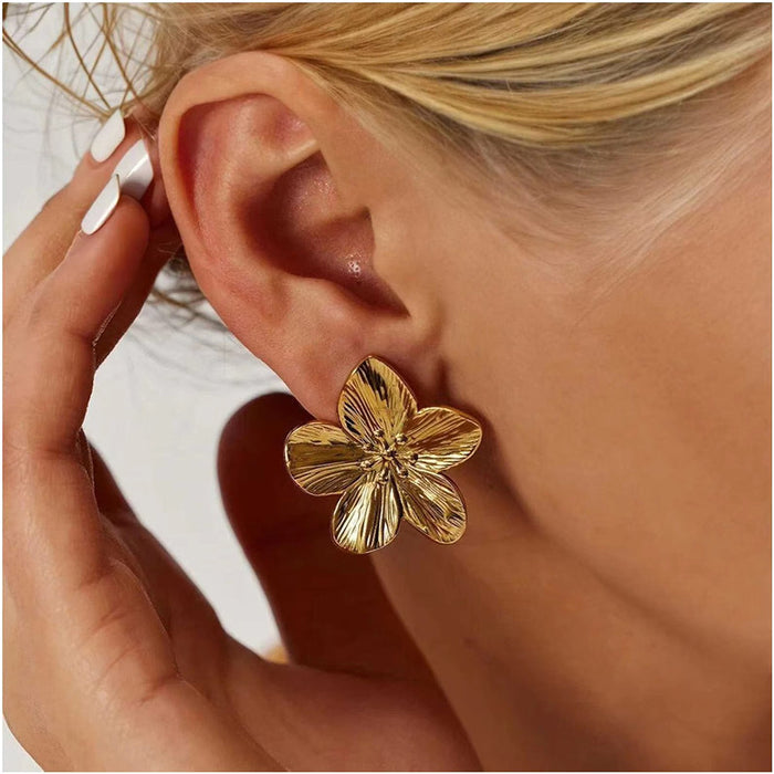 Exaggerated High-end Metal Gold Flower Earrings