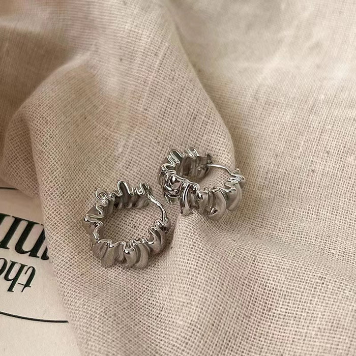 Ladies' Unique High-end Cool Minimalist Style Irregular Metal Earrings