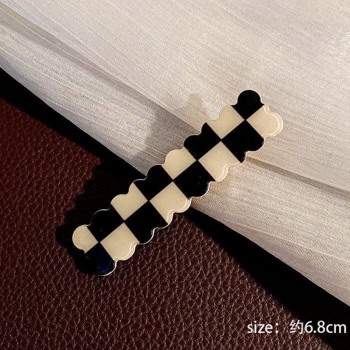 Unique black and white checkered girl hair clip with no trace side clip, suitable for bangs and hair accessories