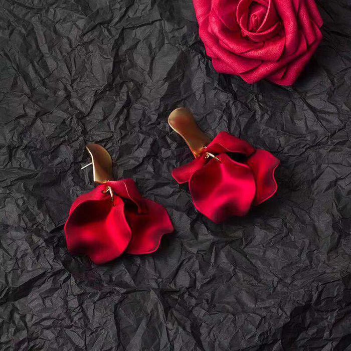 Chinese Retro Red Rose Pendant Earrings