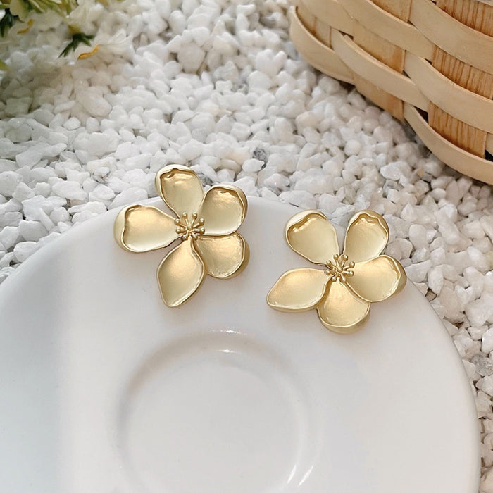 Vintage Matte Texture Design Flower Earrings for Women