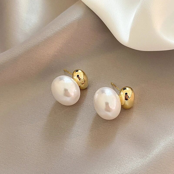 Vintage style bean metal pearl earrings