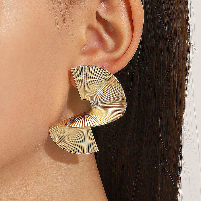 Irregular metal geometric stud earrings