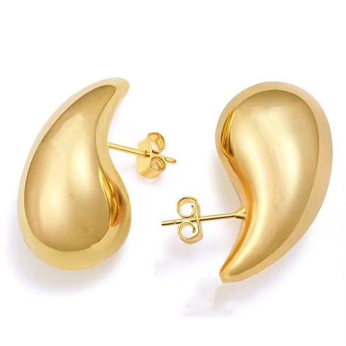 Fashionable and Minimalist Teardrop Earrings