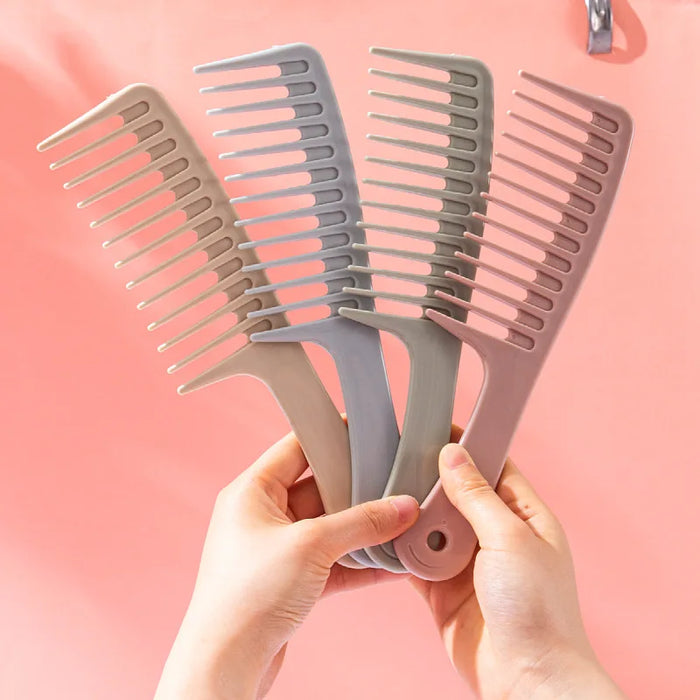 Professional plastic comb with wide teeth suitable for thick, curly, or wavy hair