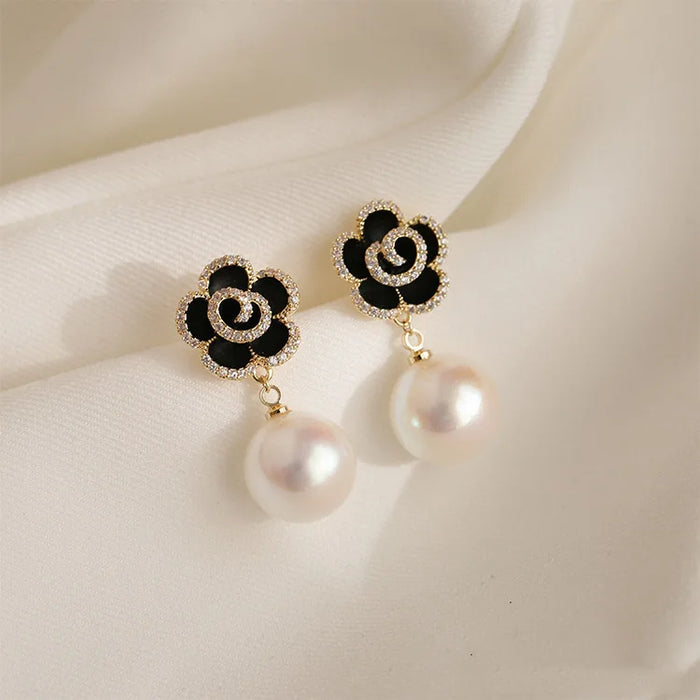 Vintage Imitation Pearl Pendant Women's Earrings