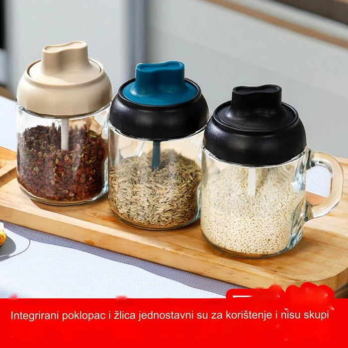 Restaurant seasoning bottle with lid and spoon