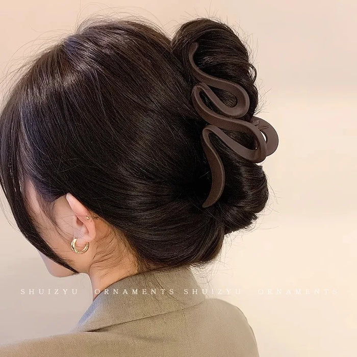 High-Quality Matte Hair Clip for Thick Hair with Elegant Style