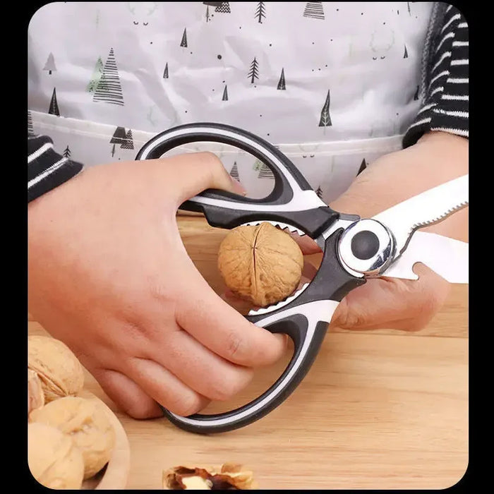 Easily cut meat and bones with these stainless steel kitchen scissors