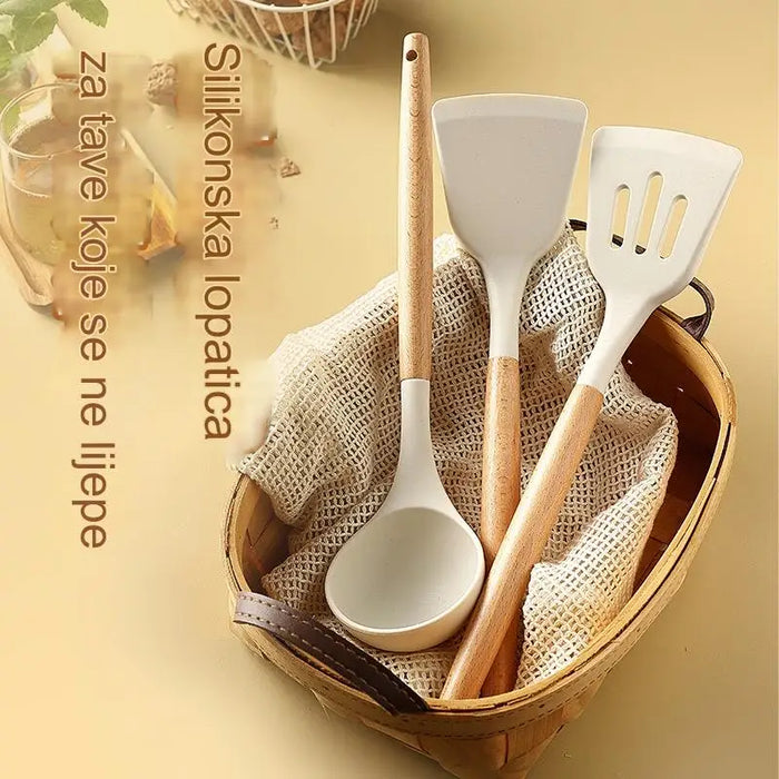 Solid wood handle silicone kitchenware food grade high temperature resistant spatula