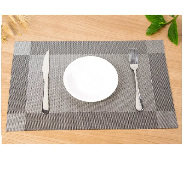 Environmentally friendly PVC materials, unique Western-style mats, a must for hotel dining tables