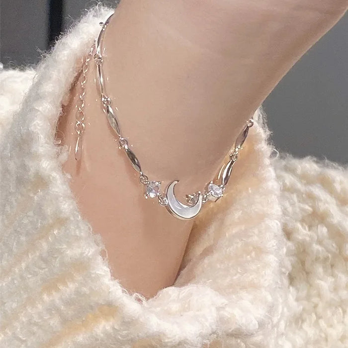 Fashionable and cool women's bracelet