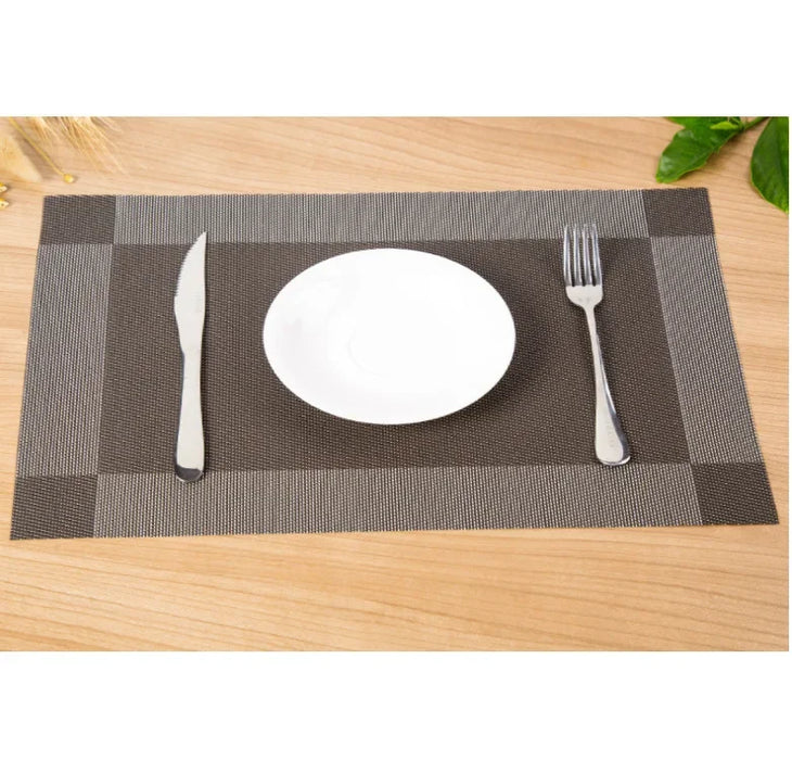 Environmentally friendly PVC materials, unique Western-style mats, a must for hotel dining tables