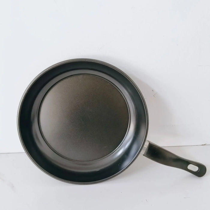 Premium non-stick iron and stainless steel pans