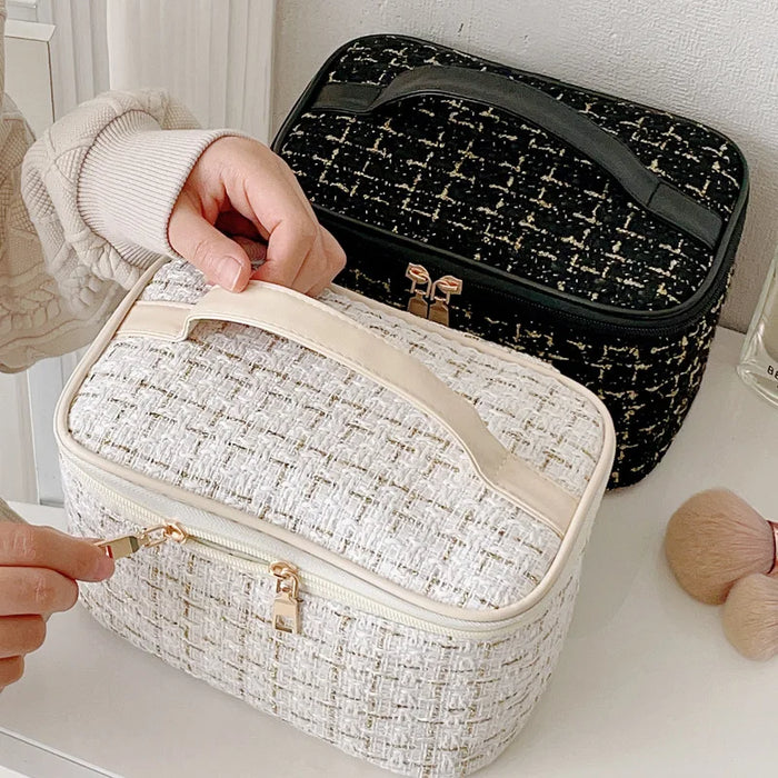 New Xiaoxiangfeng Cosmetic Bag Large Capacity Plaid Portable Korean Version Portable Washing Storage Bag Makeup Box Travel Bag