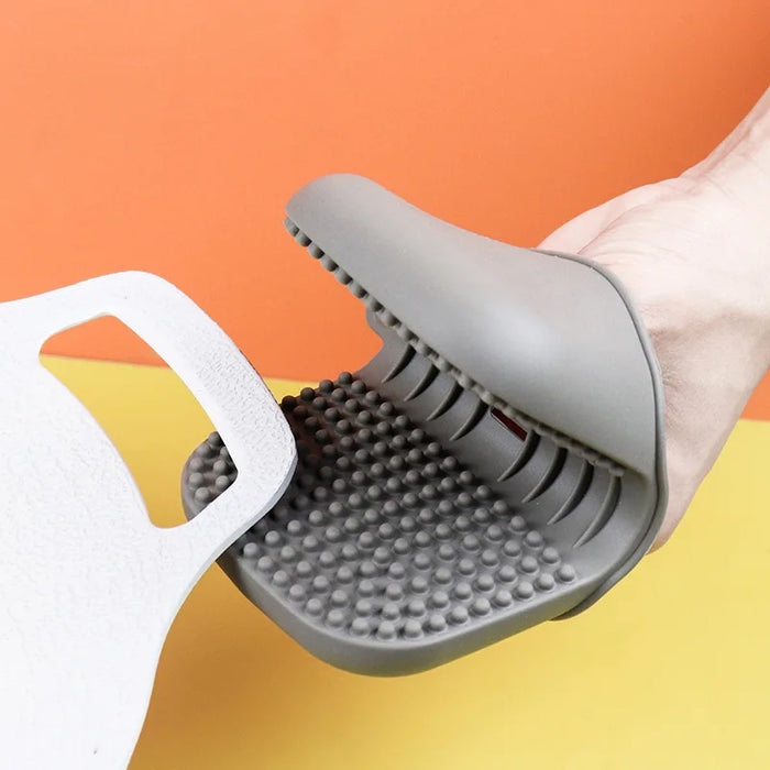 Thickened Silicone Oven Mitts with Non-Slip Texture for High Temperature Cooking and Baking