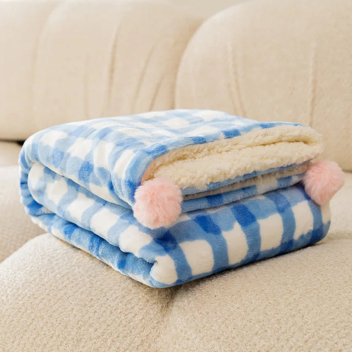 Soft and warm solid color pet blanket with thickened flannel cushion