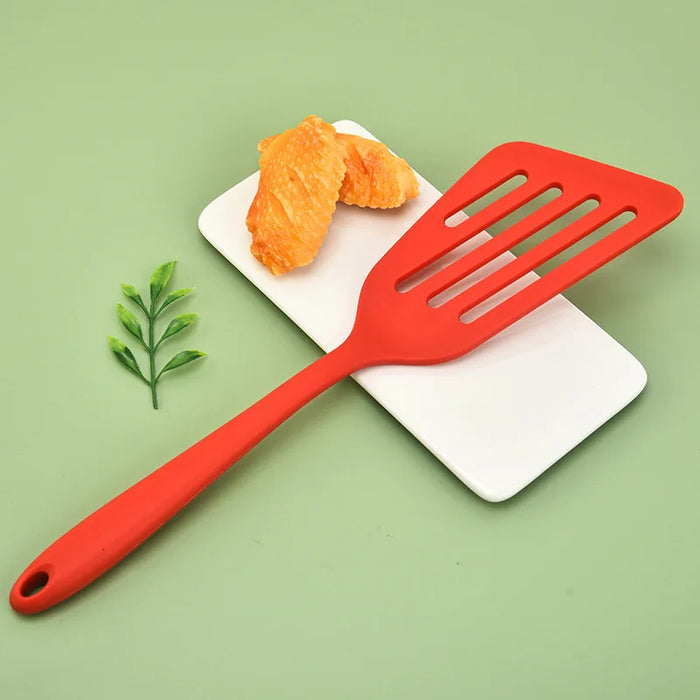 Flexible silicone spatula for non-stick pans