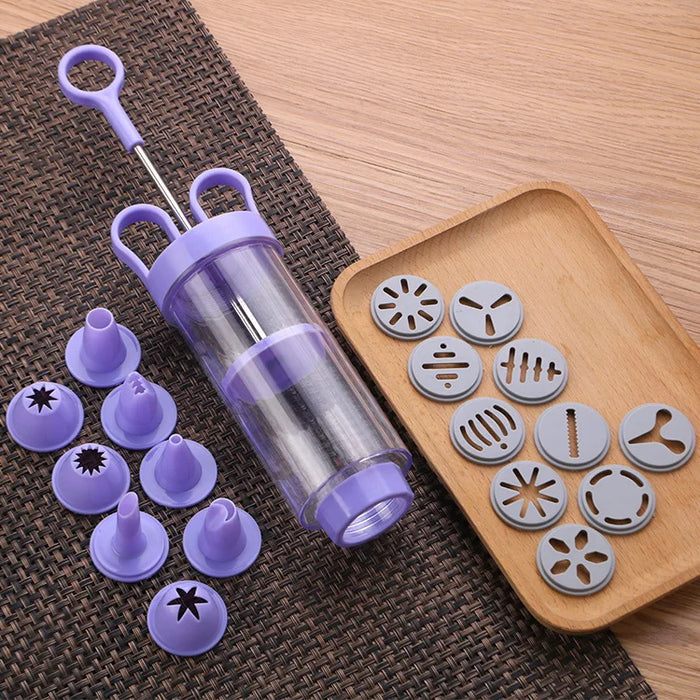 Pastry Bag Set with 12 Icing Tips and Silicone Piping Bags for Cake Decoration