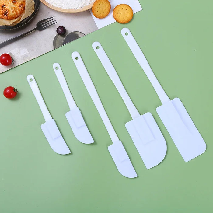 High temperature baking and pastry kit with cake cream spatula, rubber spatula and stirring knife