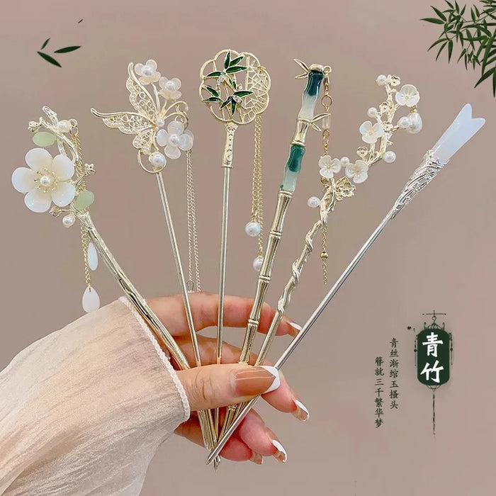 Elegant Hairpin with Tassel and Flower Design for Women's Traditional Chinese Dress