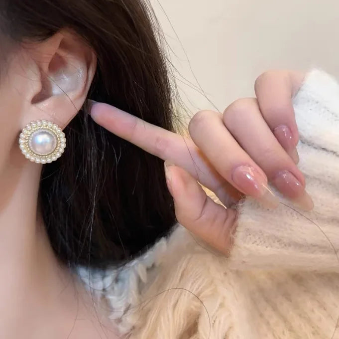 New Chinese Style Earrings with Unique Design, Bringing A High-end and Minimalist Feeling To Women