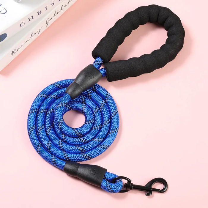 Reflective round rope dog leash with explosion-proof and shock-absorbing design