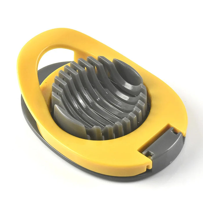 Lightweight and practical egg slicing tool