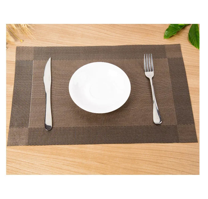 Environmentally friendly PVC materials, unique Western-style mats, a must for hotel dining tables