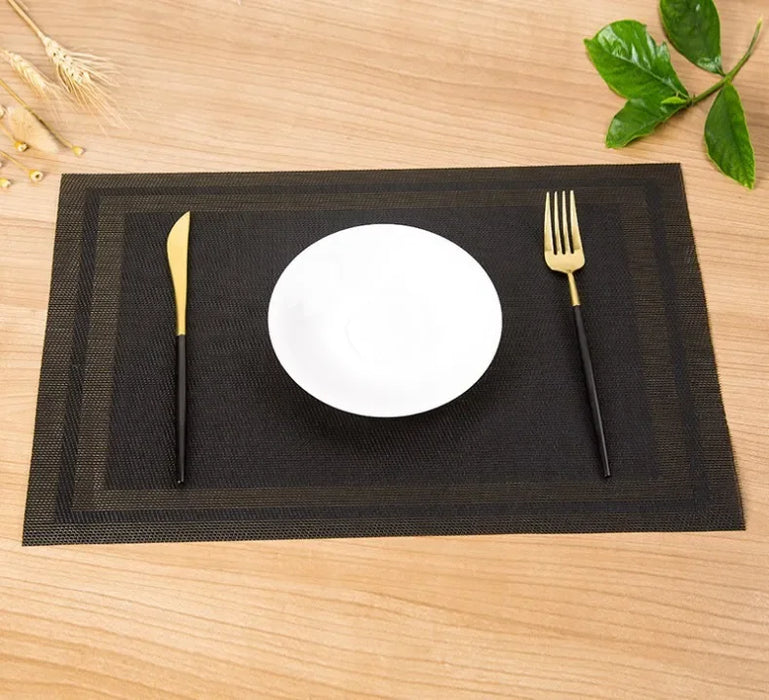 Environmentally friendly PVC materials, unique Western-style mats, a must for hotel dining tables