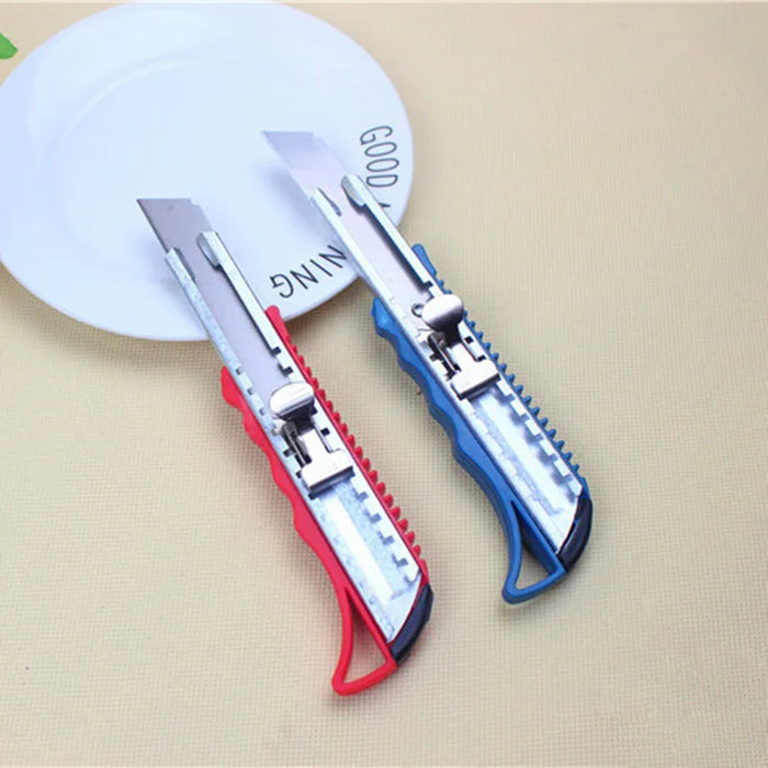 Heavy Duty Utility Knife with Colorful Metal Cutting Blades